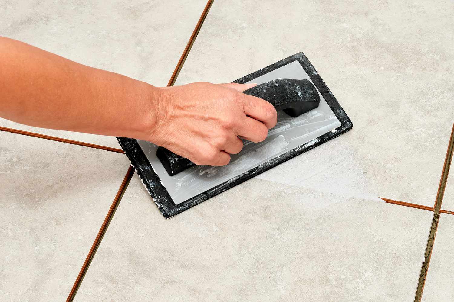 floor tiles fitting​
